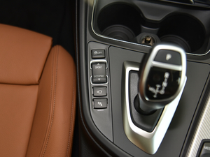 2020425i Gran Coupe M\(yn)(dng)b п؅^(q)