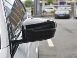 2022eDrive40 (x)(ji)^