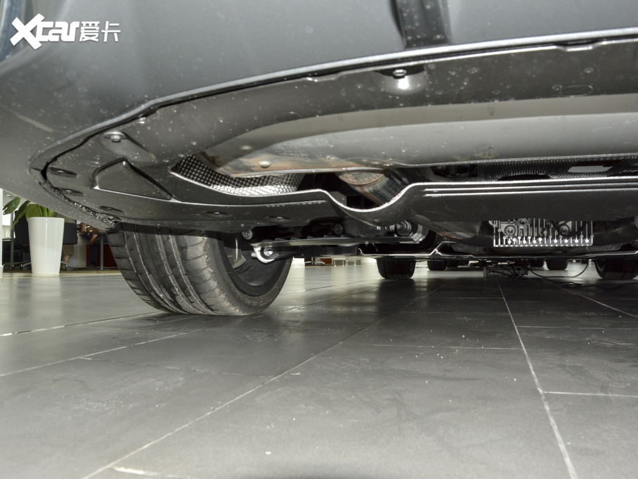 2021R8ϵT 840i TI܇ M\b