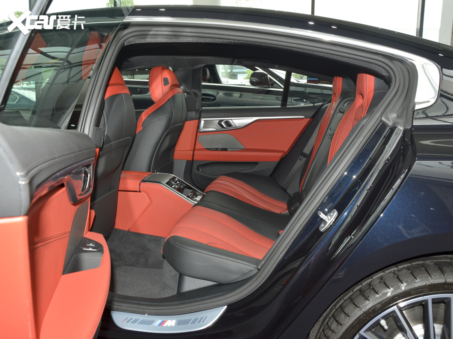 2021R8ϵT 840i TI܇ M\b