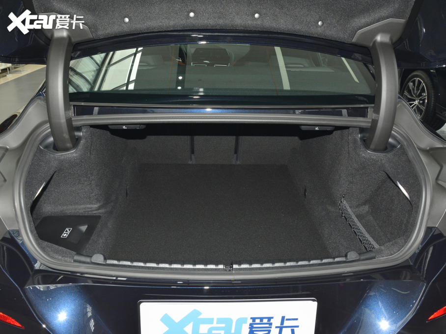 2021R8ϵT 840i TI܇ M\b