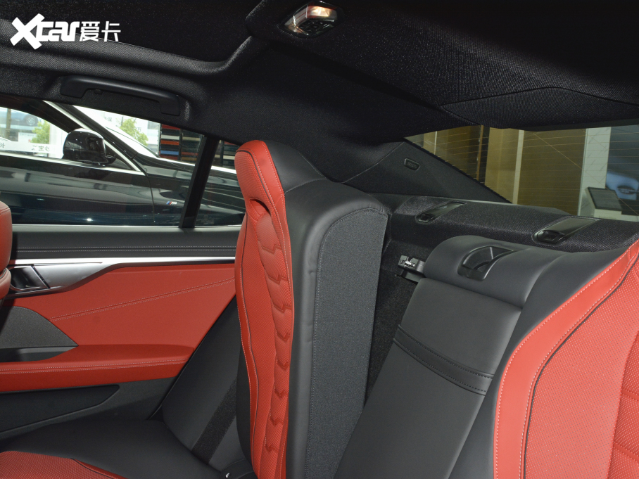 2021��R8ϵ���T 840i ���T�I܇�� M�\�����b