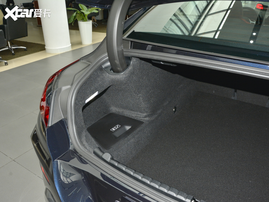 2021R8ϵT 840i TI܇ M\b