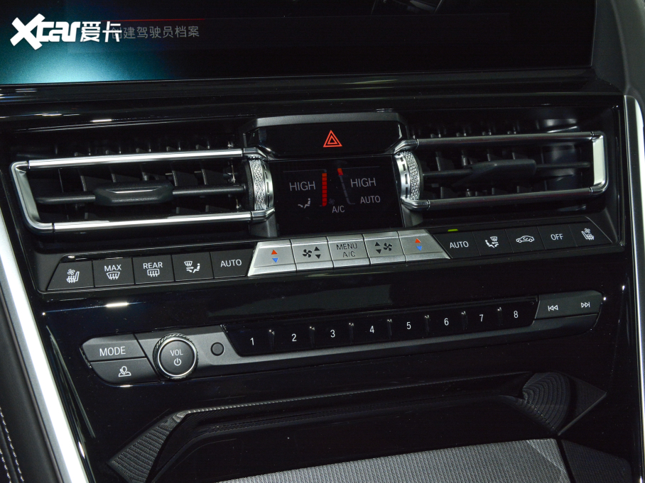 2021��R8ϵ���T 840i ���T�I܇�� M�\�����b