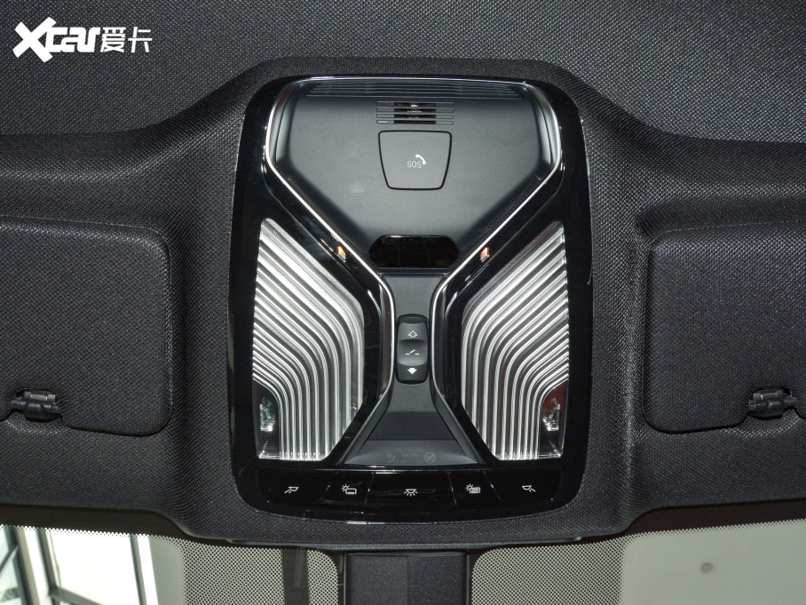 2021R8ϵT 840i TI܇ M\b