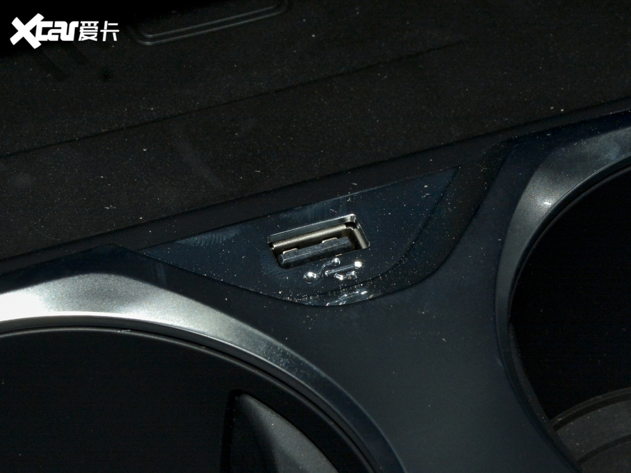 2021R8ϵT 840i TI܇ M\b