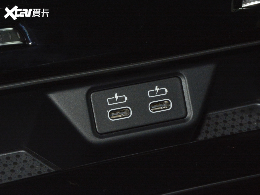 2021R8ϵT 840i TI܇ M\b