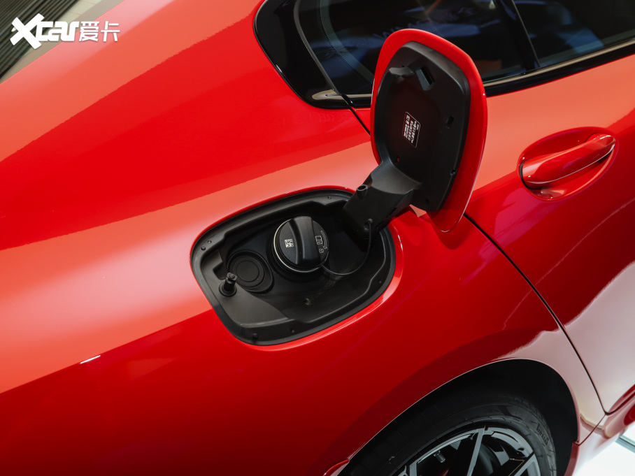 2021R8ϵT 840i TI܇ذ