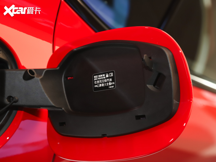 2021R8ϵT 840i TI܇ذ