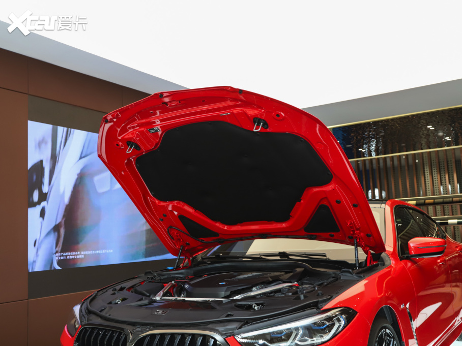 2021��R8ϵ���T 840i ���T�I��܇�����ذ�