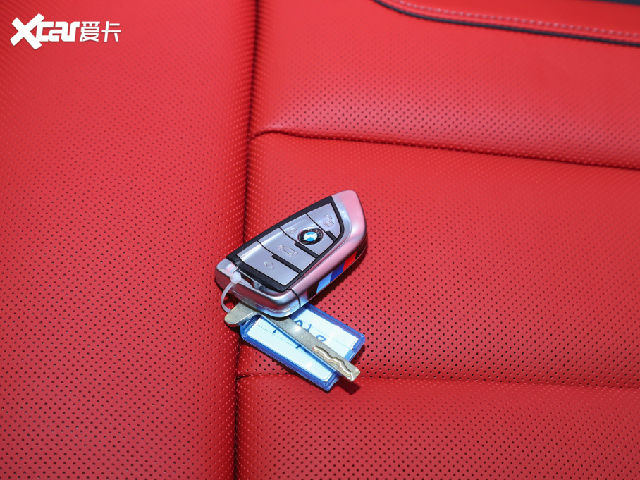 2021R8ϵT 840i TI܇ذ