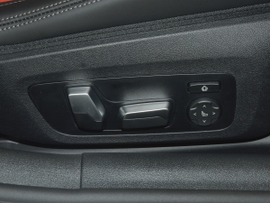 2021840i TI܇ M\(yn)(dng)b g