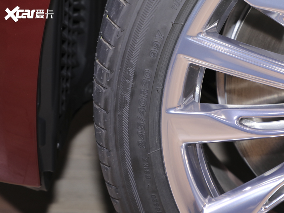 2021R7ϵ M760Li xDrive V12 ҫӰ؄e