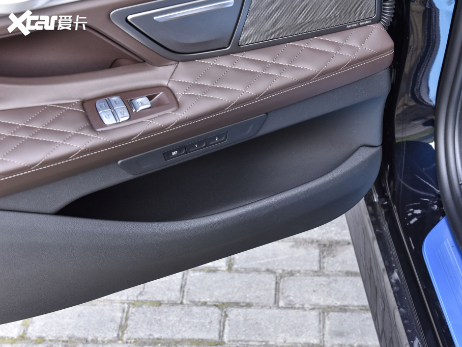 2021R7ϵ 740Li I(lng) M\(yn)(dng)b