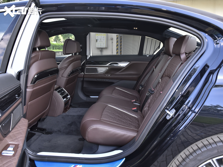 2021R7ϵ 740Li I M\b