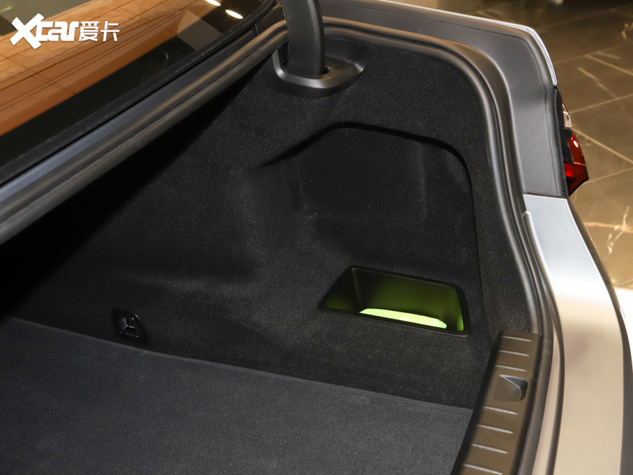 2021��R7ϵ 740Li xDrive ������ M�\(y��n)�����b