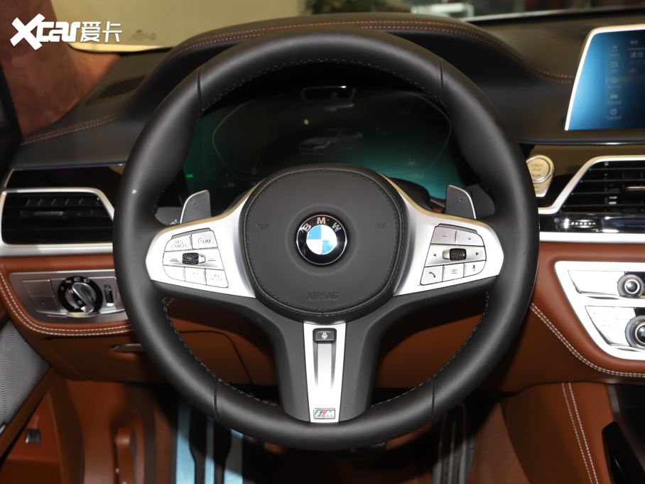 2021��R7ϵ 740Li xDrive ������ M�\�����b