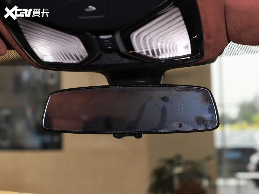 2021��R7ϵ 740Li xDrive ������ M�\�����b