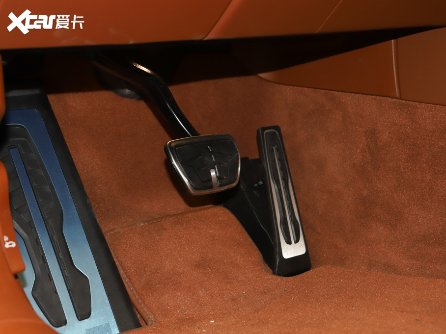 2021��R7ϵ 740Li xDrive ������ M�\�����b