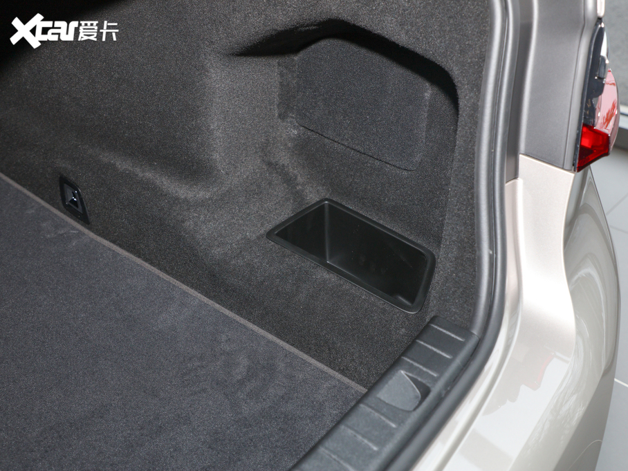 2021��R7ϵ 730Li ���A���b