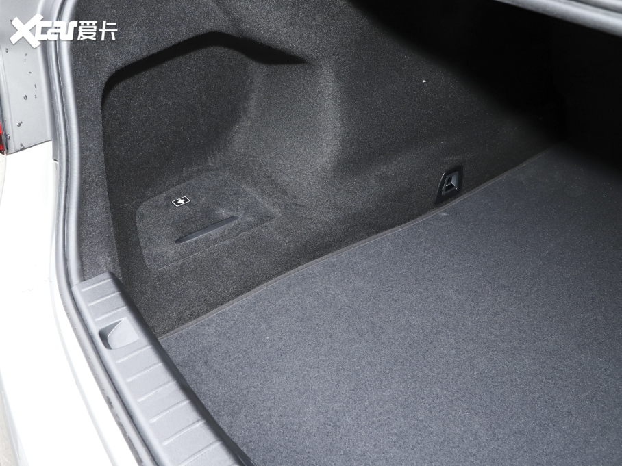 2021R7ϵ 730Li M\b