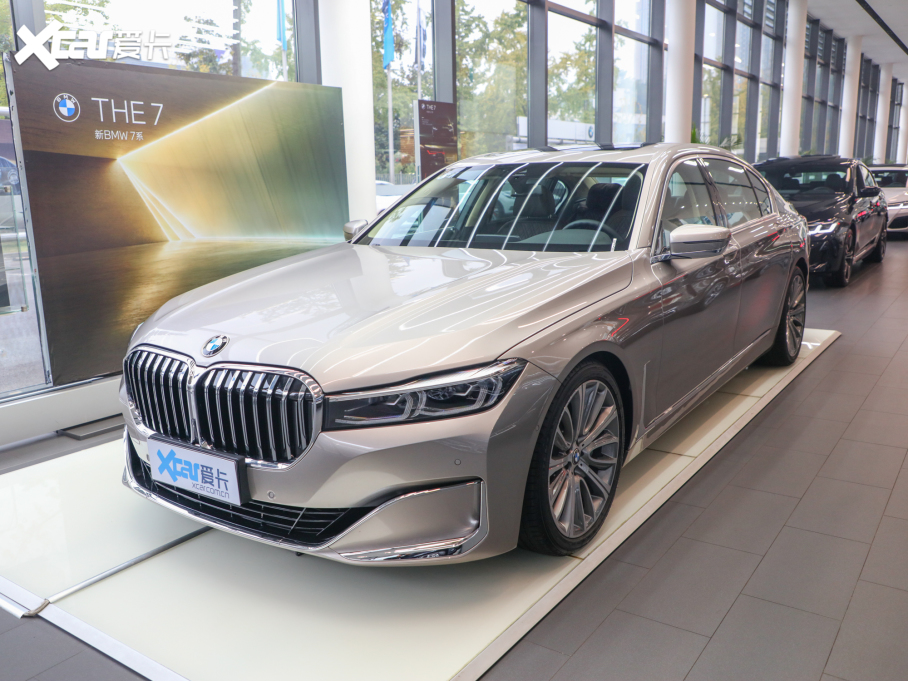 2021R7ϵ 740Li I(lng) Ab