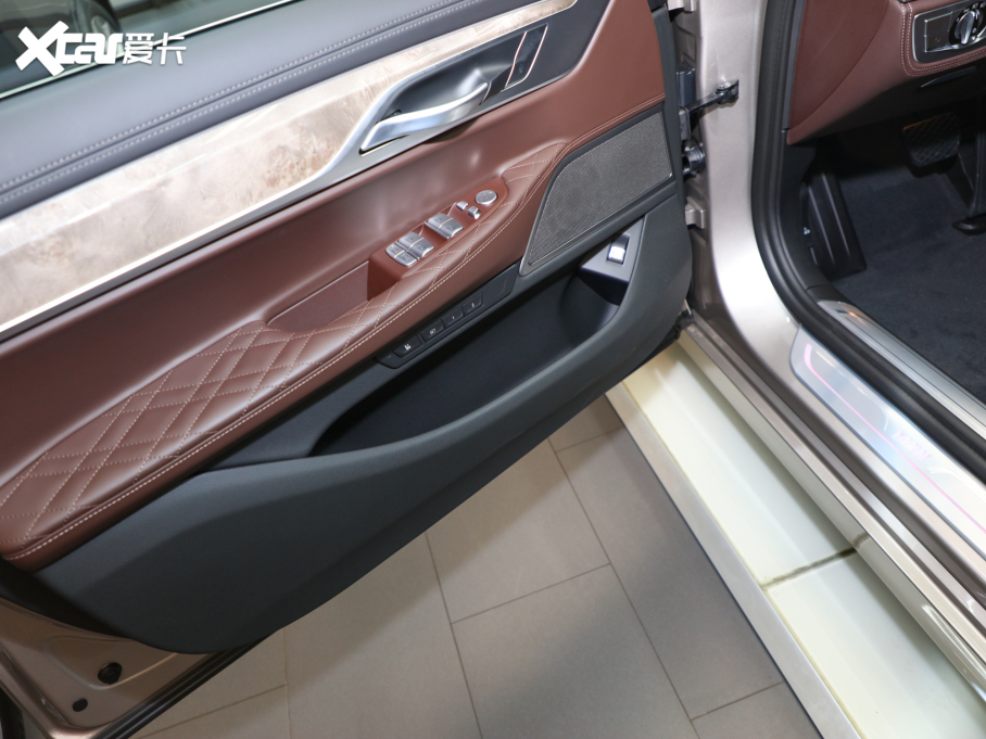 2021R7ϵ 740Li I(lng) Ab