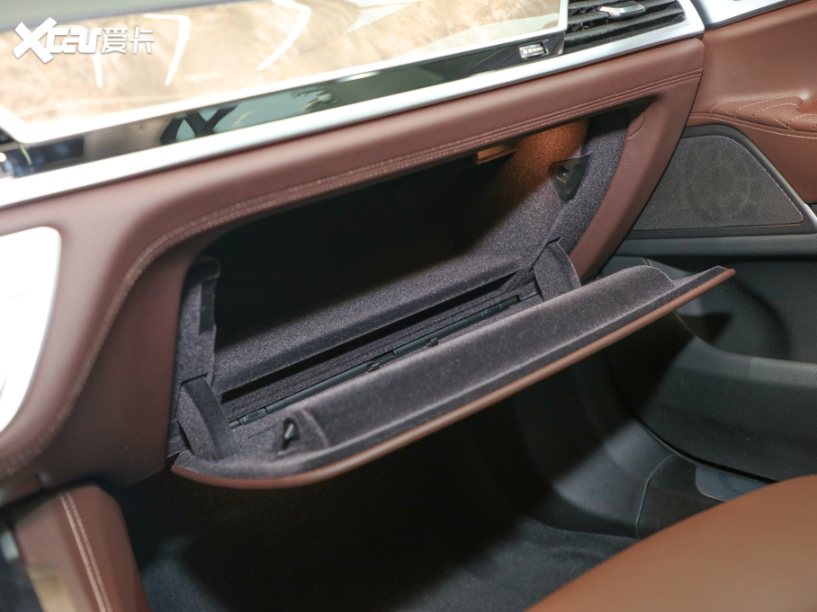 2021R7ϵ 740Li I(lng) Ab