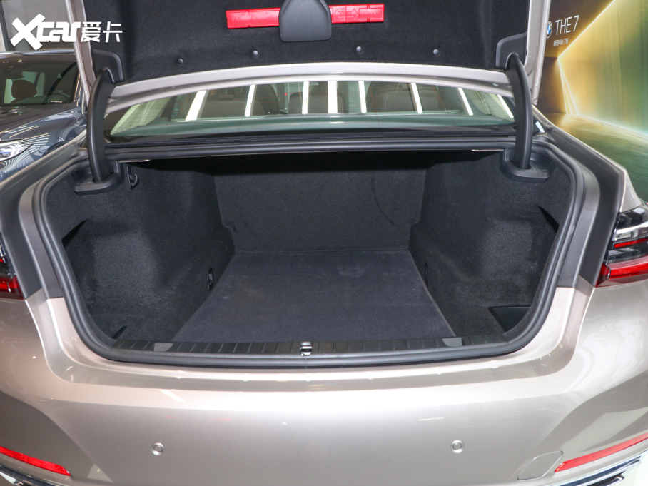 2021R7ϵ 740Li I Ab