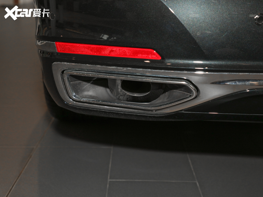 2021R7ϵ 740Li  Ab