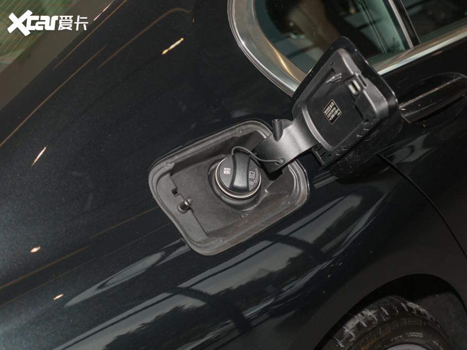 2021R7ϵ 740Li  Ab