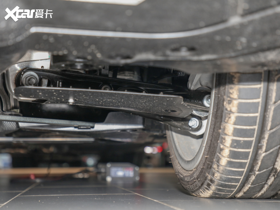 2021R7ϵ 740Li  Ab