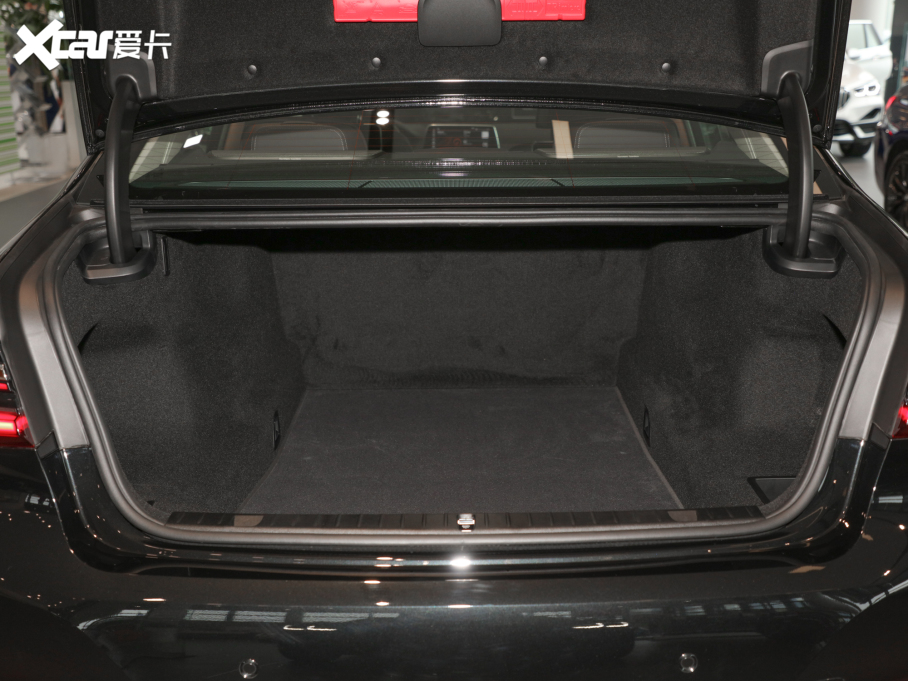 2021R7ϵ 740Li  Ab