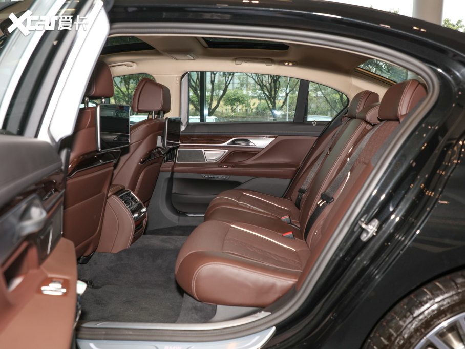 2021R7ϵ 740Li  Ab