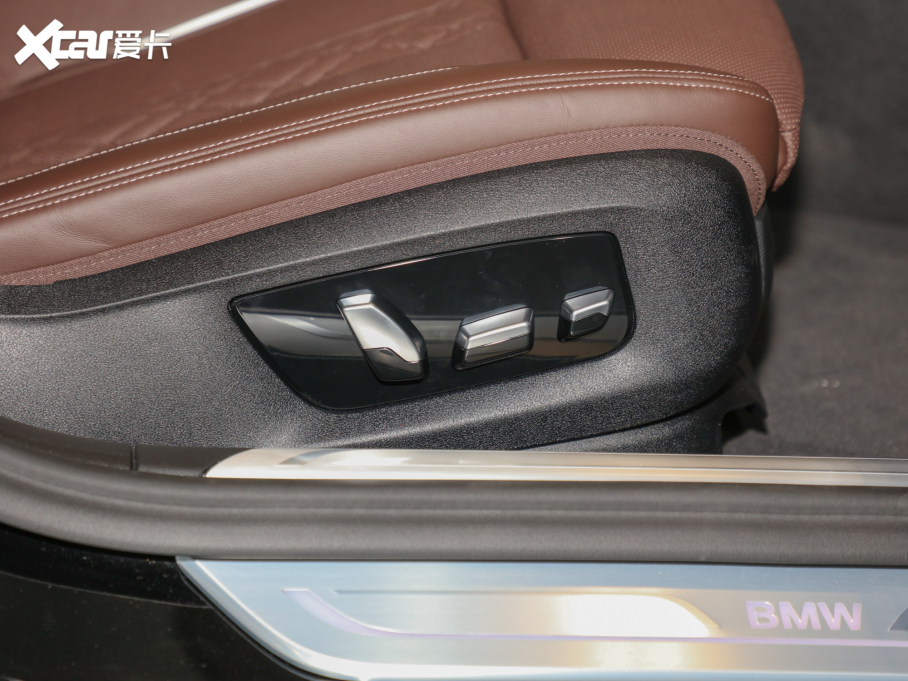 2021R7ϵ 740Li  Ab