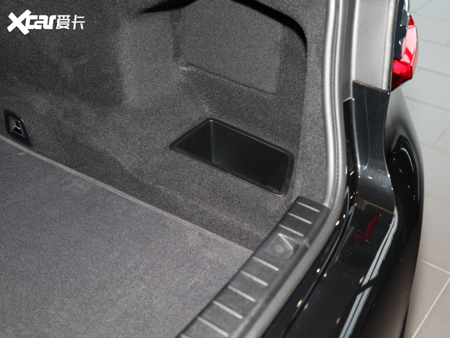 2021R7ϵ 740Li  Ab