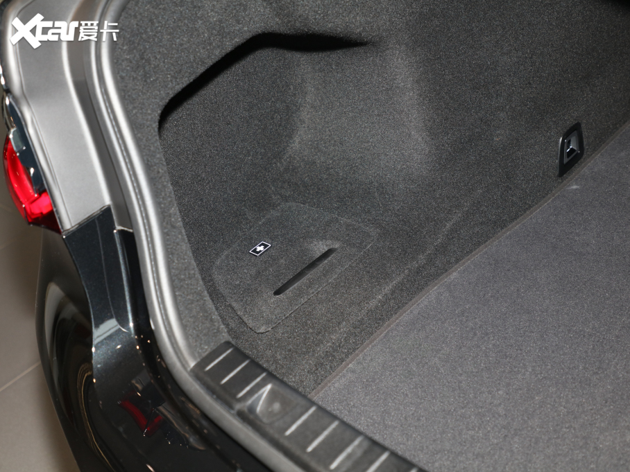 2021R7ϵ 740Li  Ab