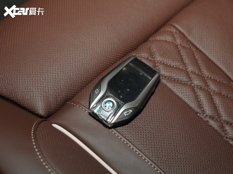 2021R7ϵ 740Li  Ab