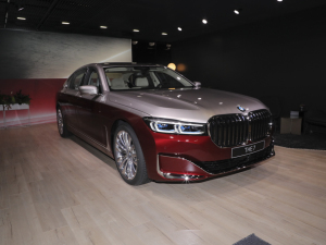 2021M760Li xDrive V12 ҫӰر 