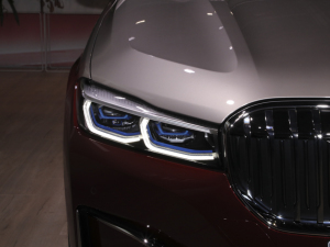 2021M760Li xDrive V12 ҫӰ؄e ^