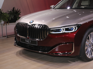 2021M760Li xDrive V12 ҫӰر ϸ