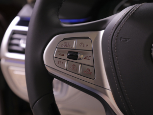 2021M760Li xDrive V12 ҫӰ؄e п؅^