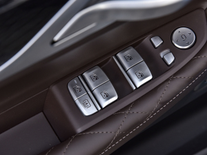 2021740Li I M\b п؅^