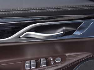 2021740Li I M\b п؅^