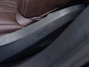 2021740Li I M\b п؅^