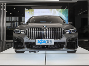 2021款740Li xDrive 行政型 M运动套装 正前