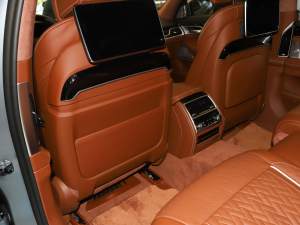 2021740Li xDrive  M\b g