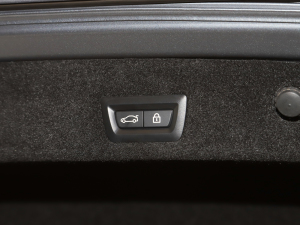 2021740Li xDrive  M\b g