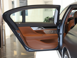 2021款740Li xDrive 行政型 M运动套装 左后车门