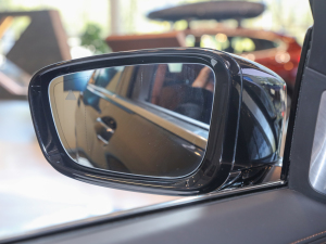 2021740Li xDrive  Ab ^